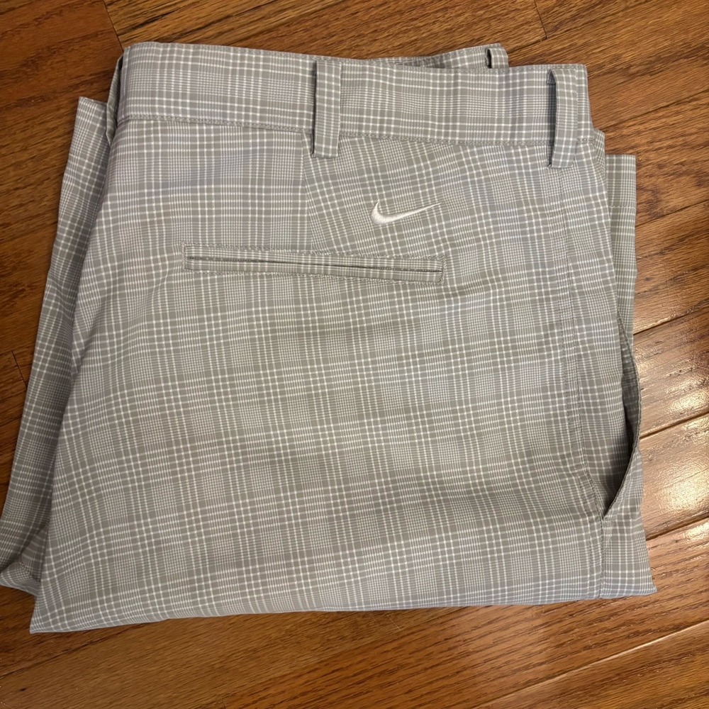 Nike Men's Dri-Fit Gray Plaid Athletic Shorts
